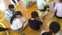 ①はじめは自分のイメージする「イス」を各自スケッチしました。