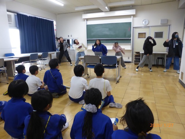 バトン・ダンスクラブ