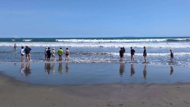 由比ガ浜で遊んだよ