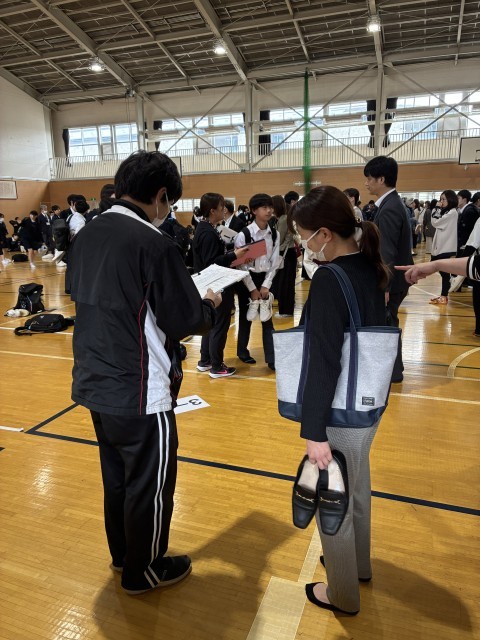 引き渡しています