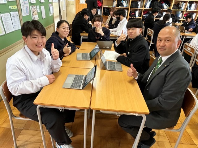 多子低齢化党