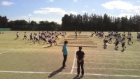 男子縦割り種目「棒引き」